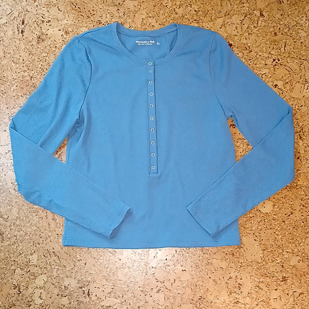 Abercrombie and Fitch Soft A&F Collection Ribbed Long Sleeve Top Size L NWT